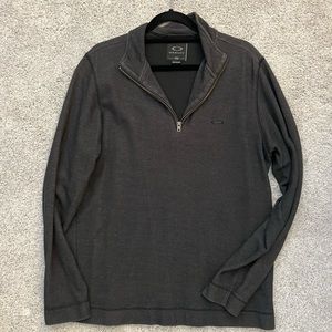 Men’s quarter zip sweater